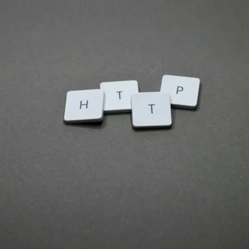 Domain Authority vs Domain Rating: Mana yang Lebih Penting?